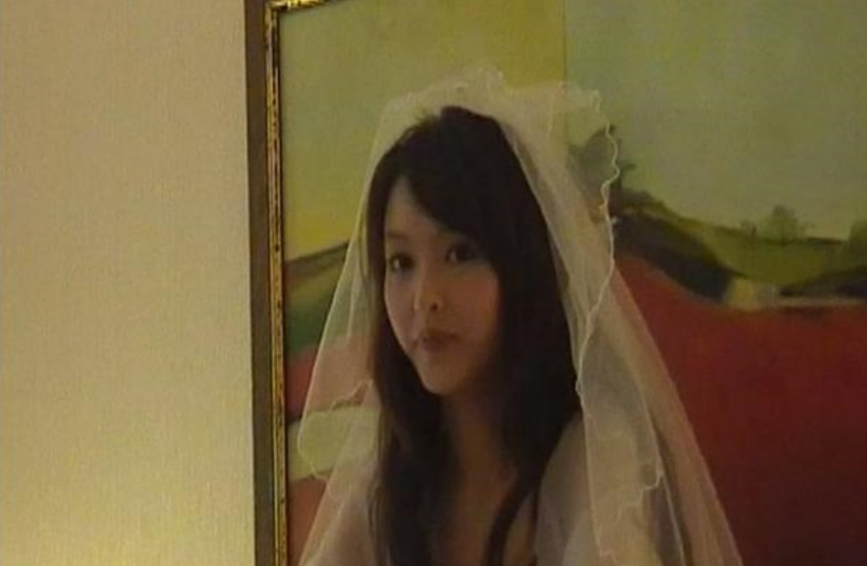 唐嫣早期给爱慕婚纱透底照片事件 唐嫣婚纱透底照片图片视频完整版真的假的