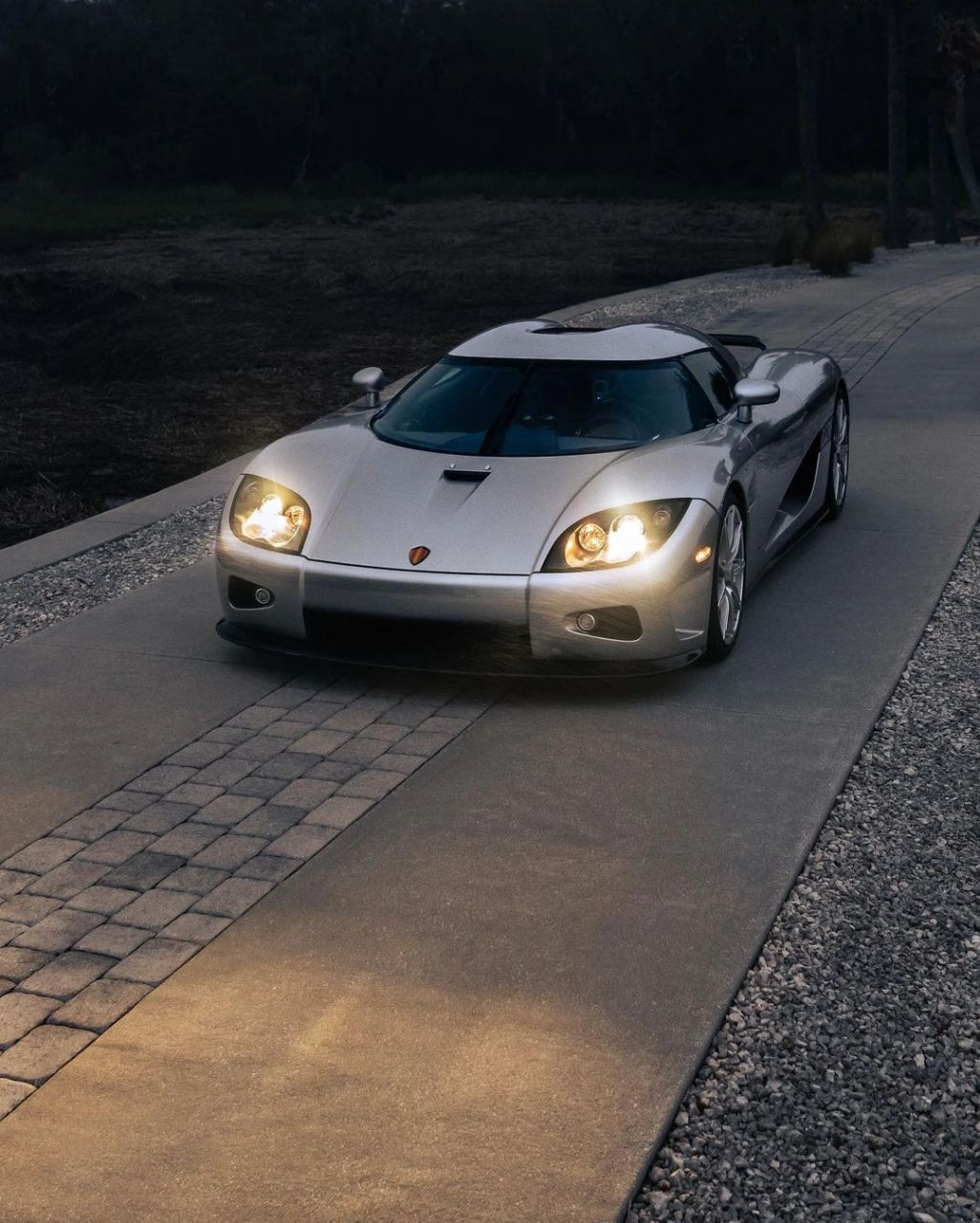 科尼赛克ccx是瑞典超级跑车制造商科尼赛克(koenigsegg)生产的一款超