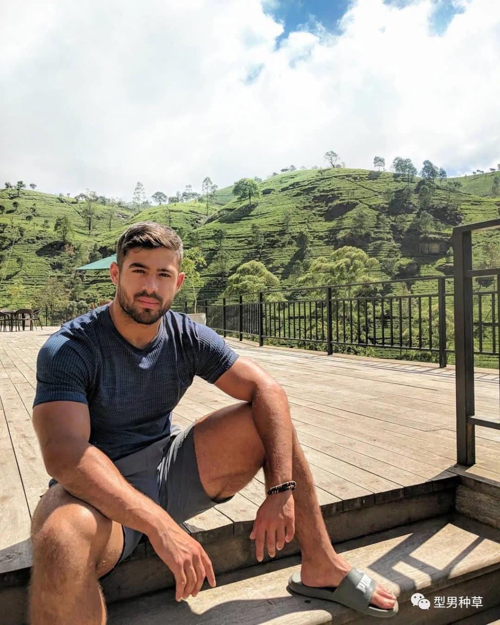 185猛男大帅哥完美身材,日常健身.