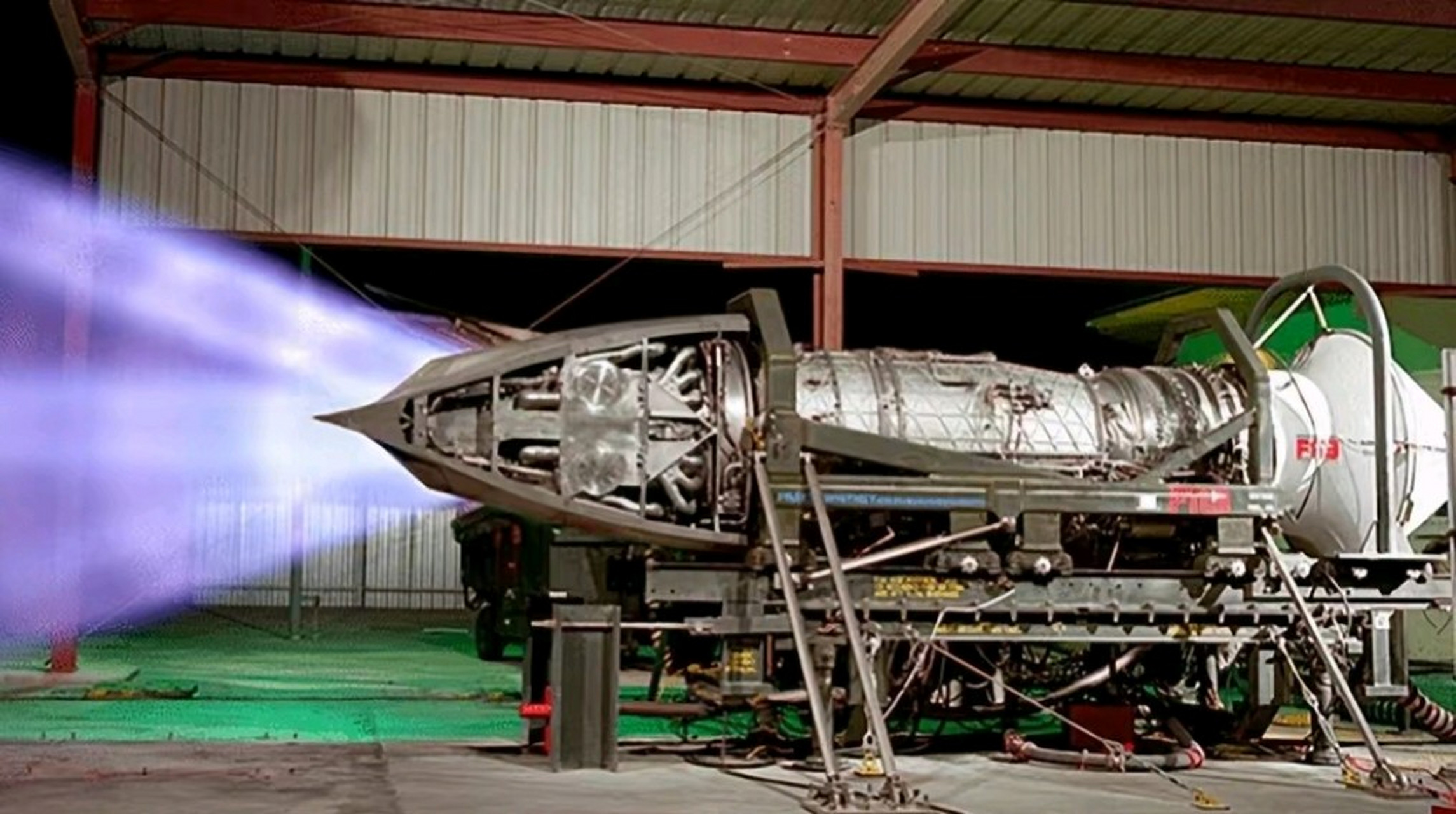 f22发动机推力虽然不如涡扇15,但寿命更长,是我们的几倍?