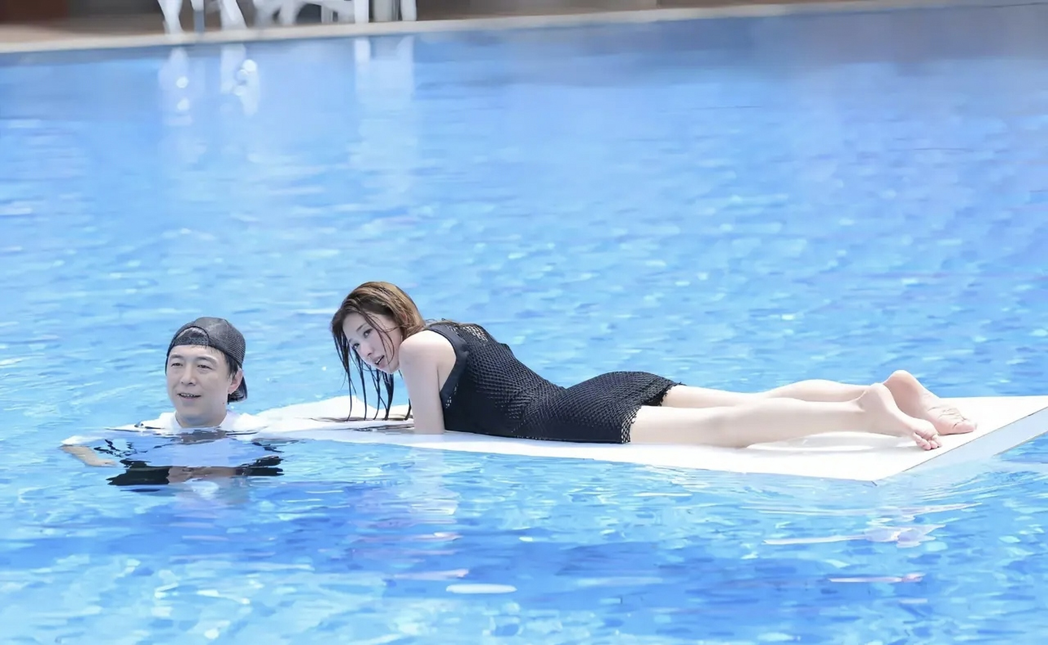 我记得,林志玲曾说过很喜欢黄渤,说黄渤是她理想的灵魂伴侣,当时我就