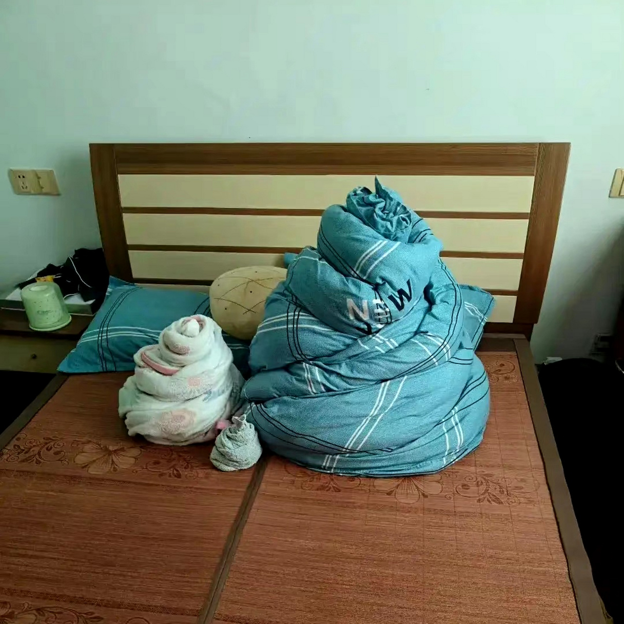 这被子叠的好有风格