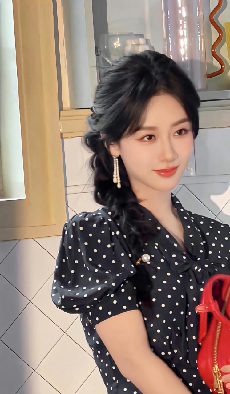 杨紫高清壁纸头像(三十三)[色]