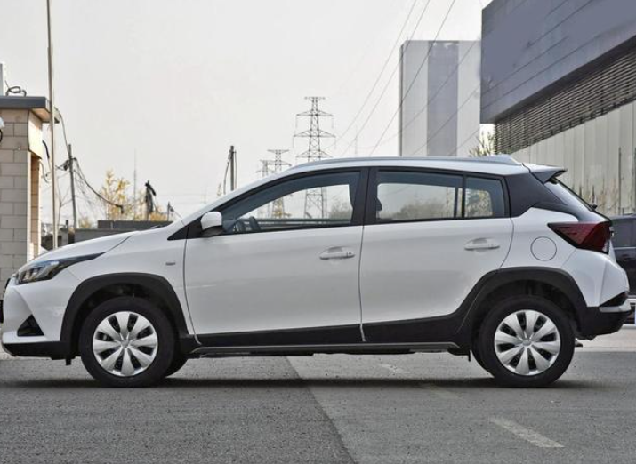yaris l l致炫和大众 polo,车主最终选择yaris l l致炫,为什么