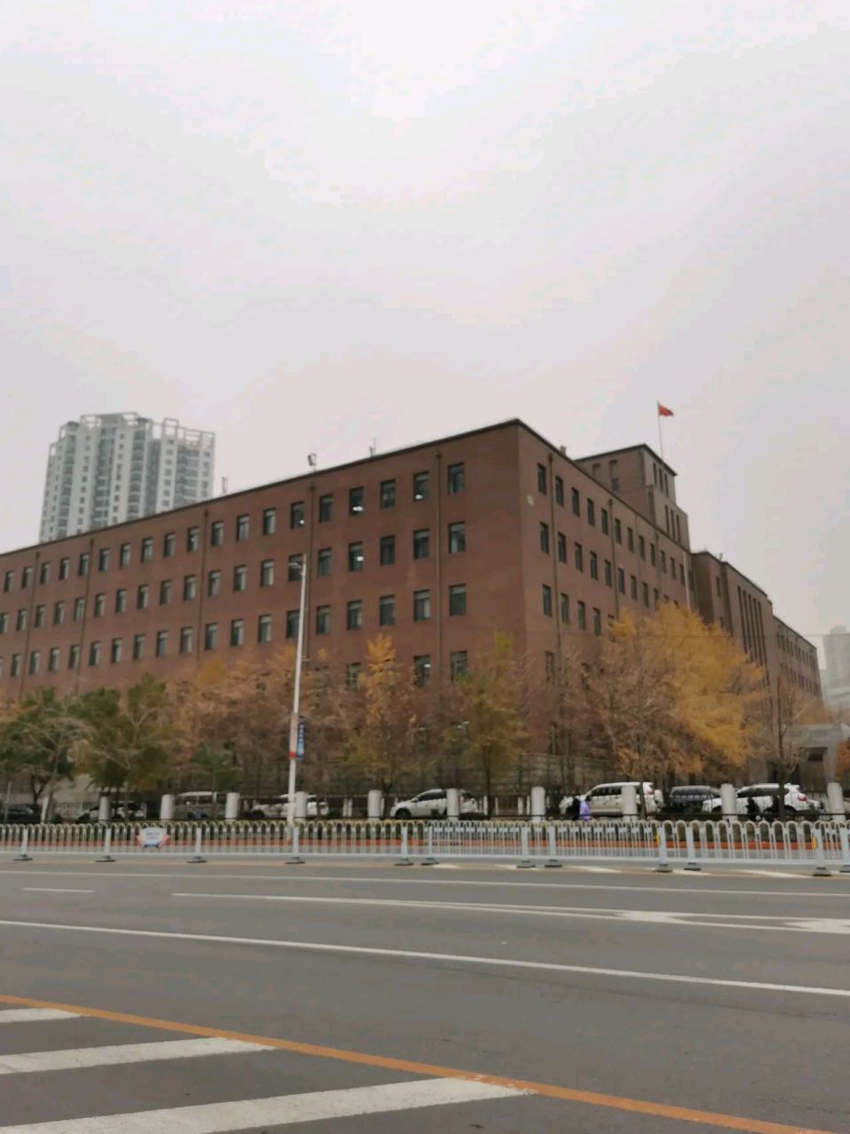 1907年,徐世昌任东三省总督,在沈阳市政府原址所在地建奉天公园