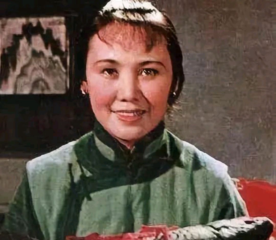 电影《祝福》:若问闲愁都几许,一川烟草,满城风絮,梅子黄时雨