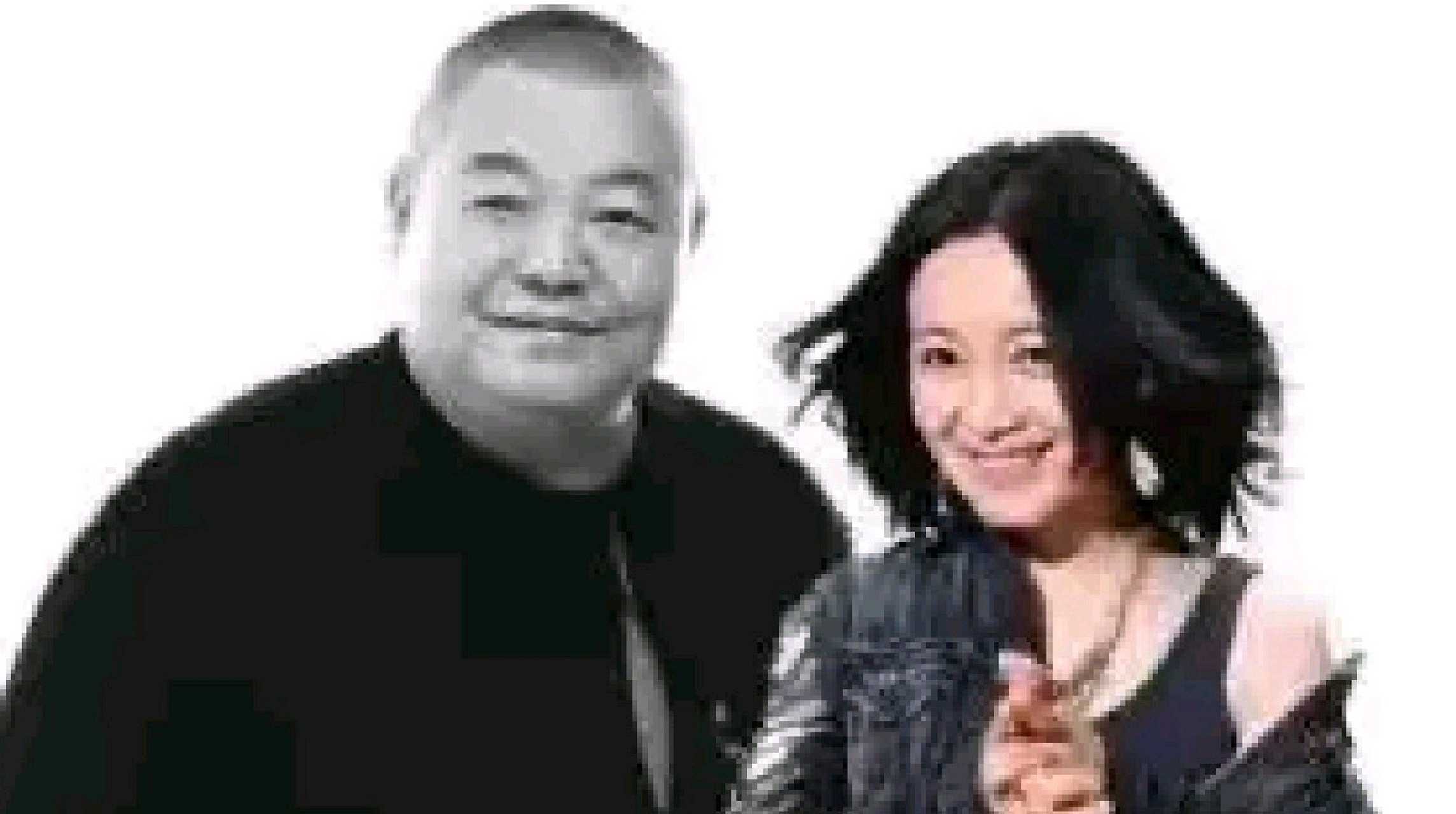 2018年,臧天朔生命最后一刻,他屏退妻子李梅,拉着斯琴格日乐的手说:"