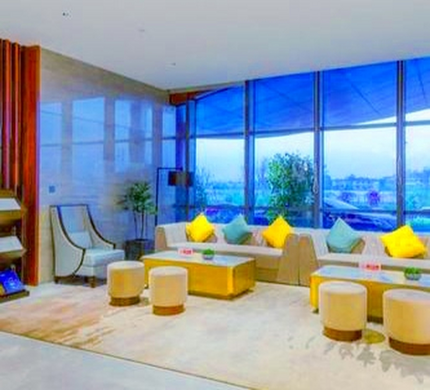 赣州城市客厅酒店位于中国家具制造名城—江西省南康市特色小镇内.