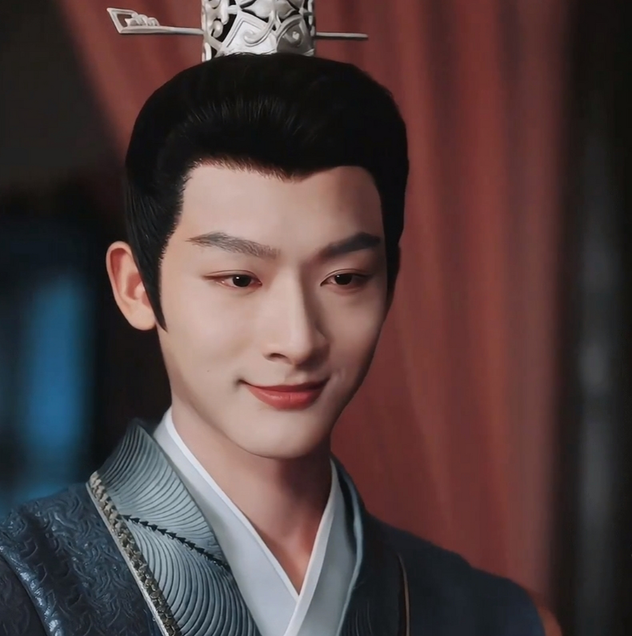 玱玹的爱藏在每一个眼神里,不能言明只能把小夭看在眼里刻在心上.