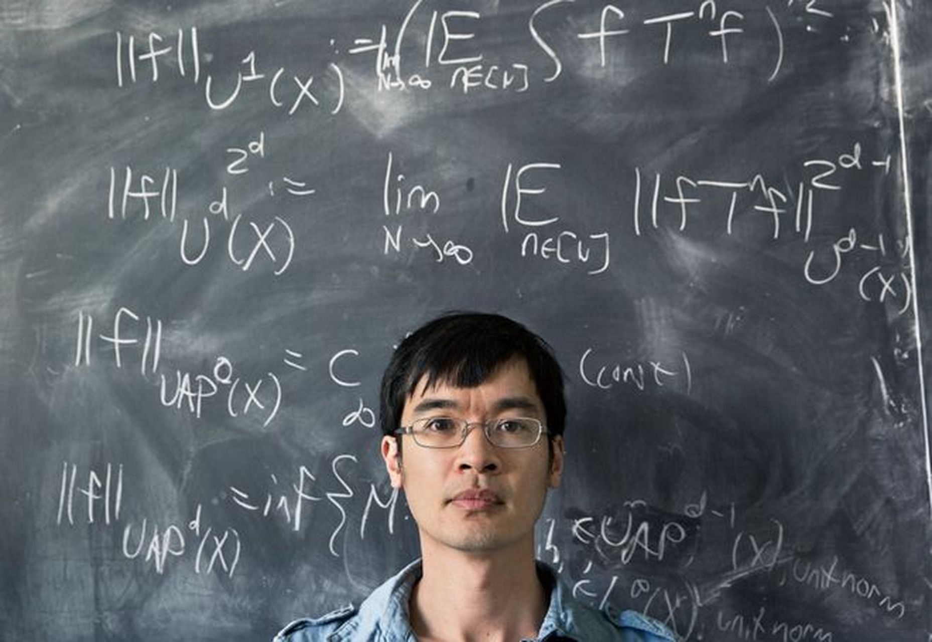 智商远超爱因斯坦,成就完胜同龄的北大韦神,他就是陶哲轩.