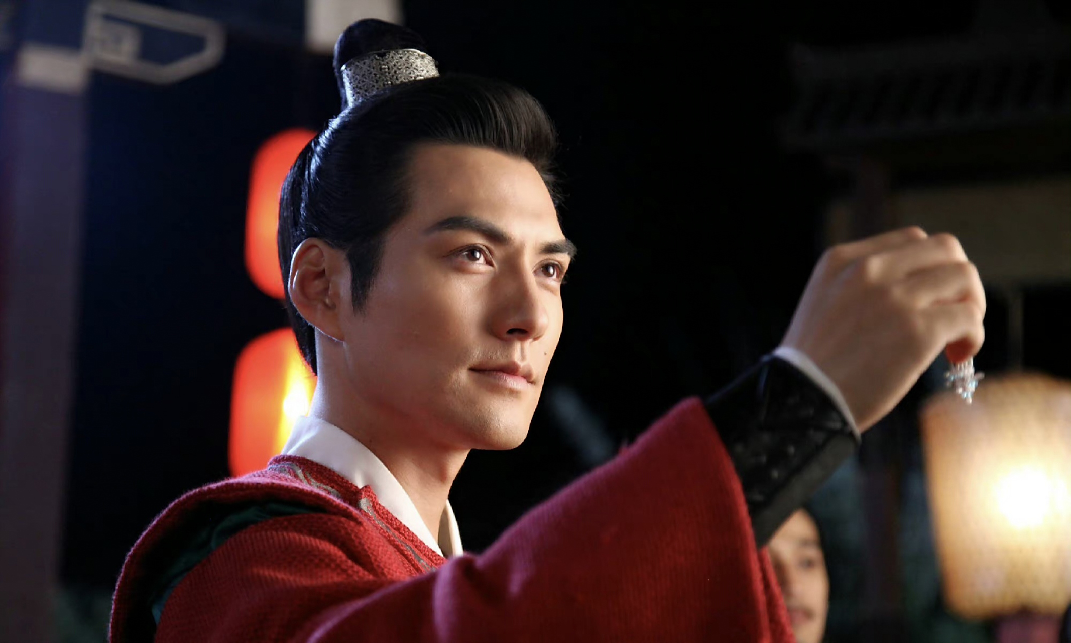 "绝代美男"严宽主演电影票房数据统计:  2023年《深海危机》(热映中)