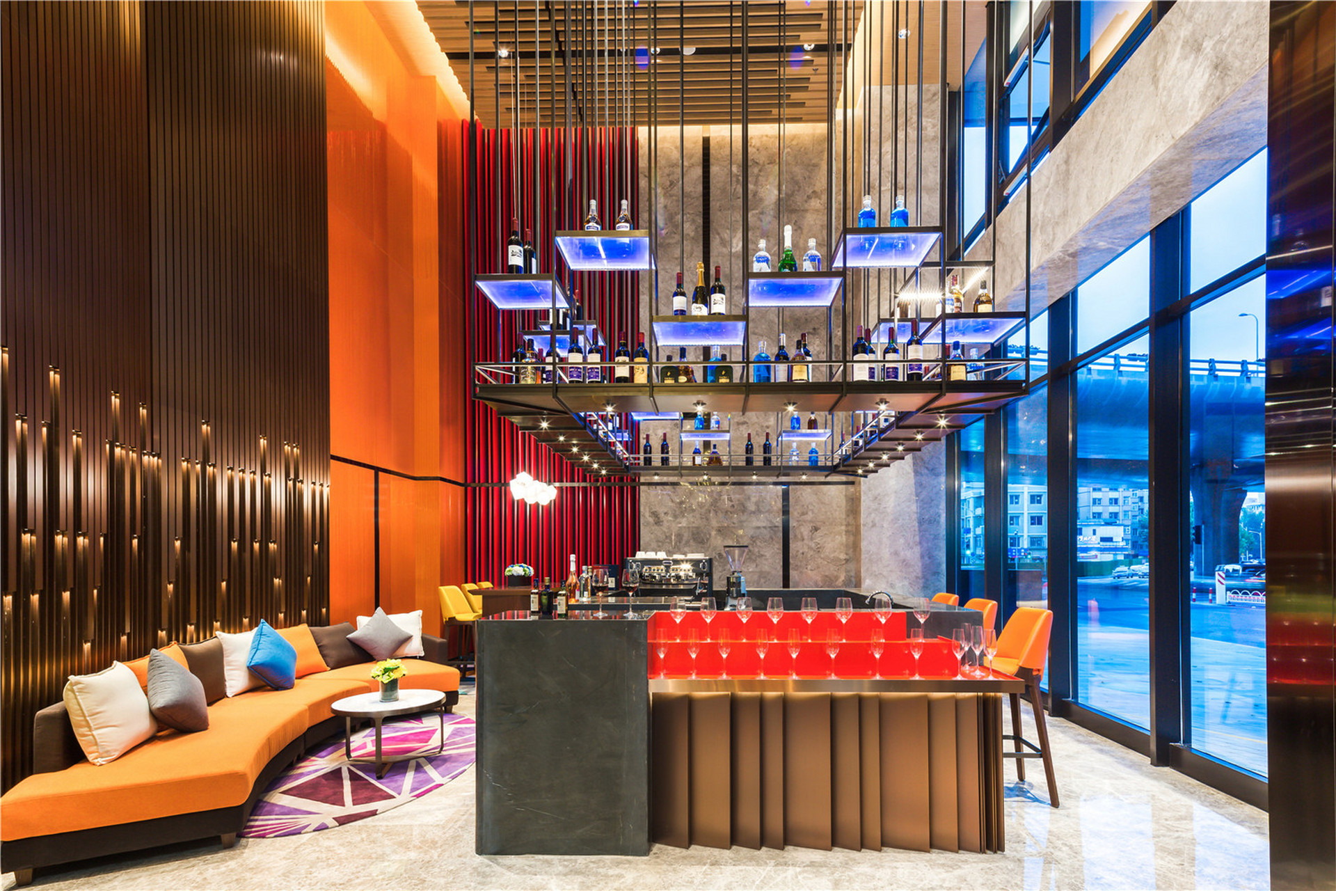 城市广东省清远市清城区,酒店拥有舒适的客房并配备现代化精英会议室