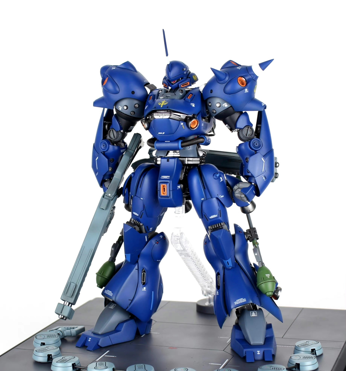 模型欣赏:makaroni樱改造的mg ms-18e京宝梵,对外甲进行了轻量化的