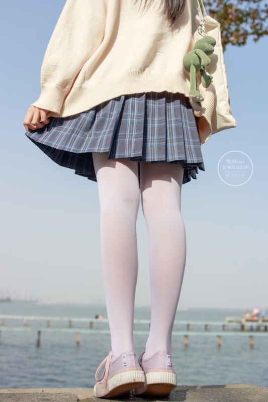 ⭐丝模写真⭐森萝财团 – 有料 NO.004 [76P/984MB]