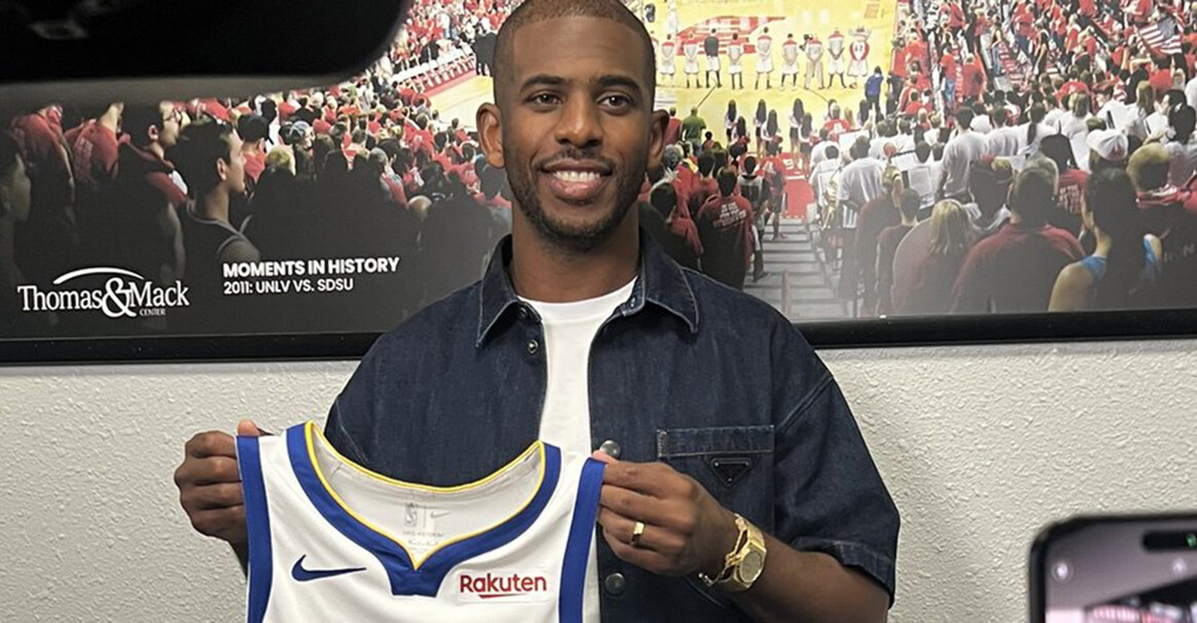 保罗:尚不清楚是否会先发 训练营才会讨论  北京时间7月10日,克里斯