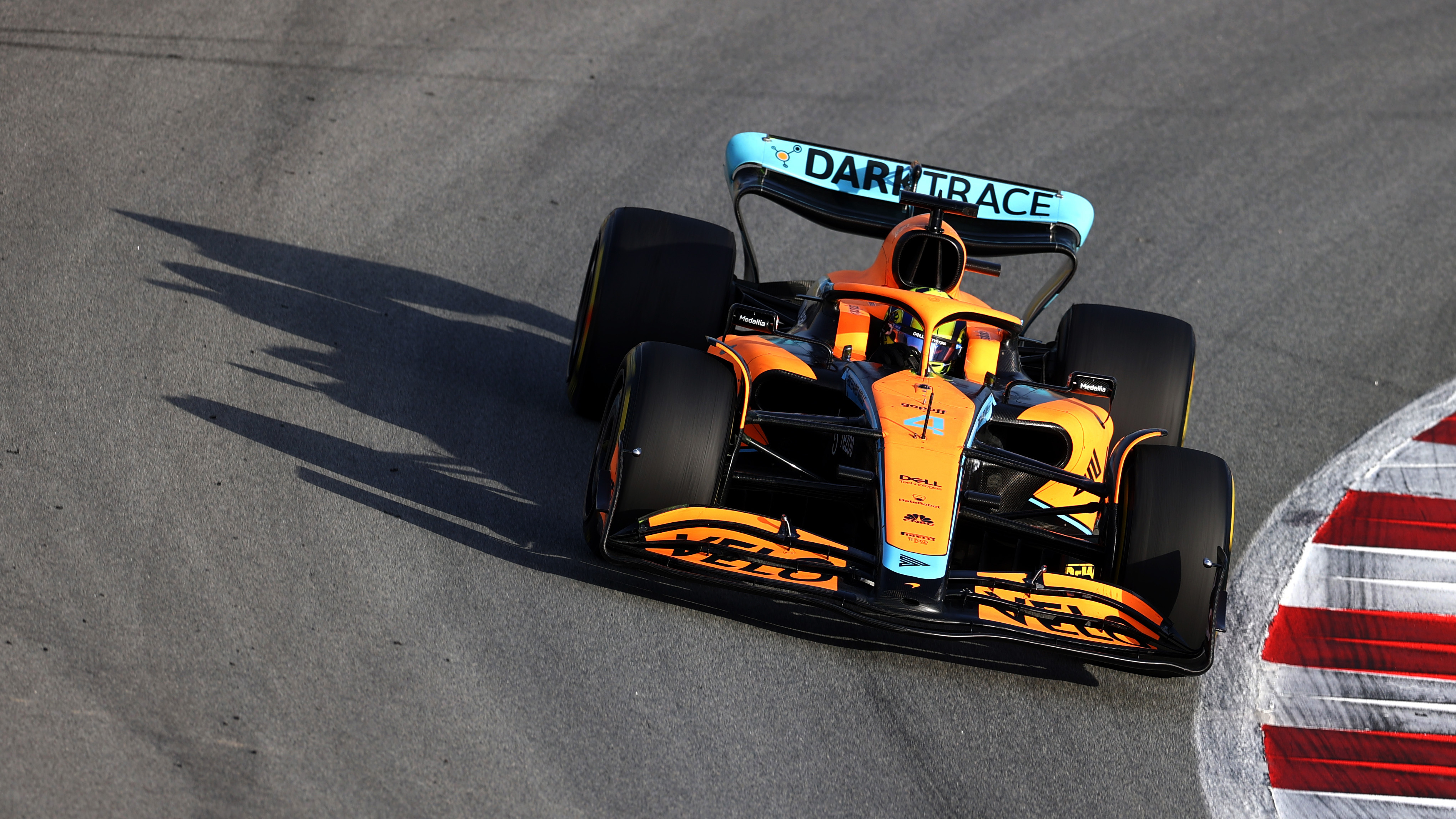 f1季前测试首日:兰多·诺里斯做出最快圈,法拉利f1车队里程霸榜