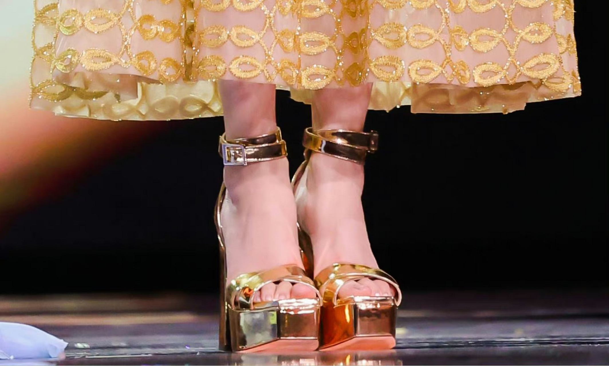 白鹿  高跟凉鞋 美jio丫