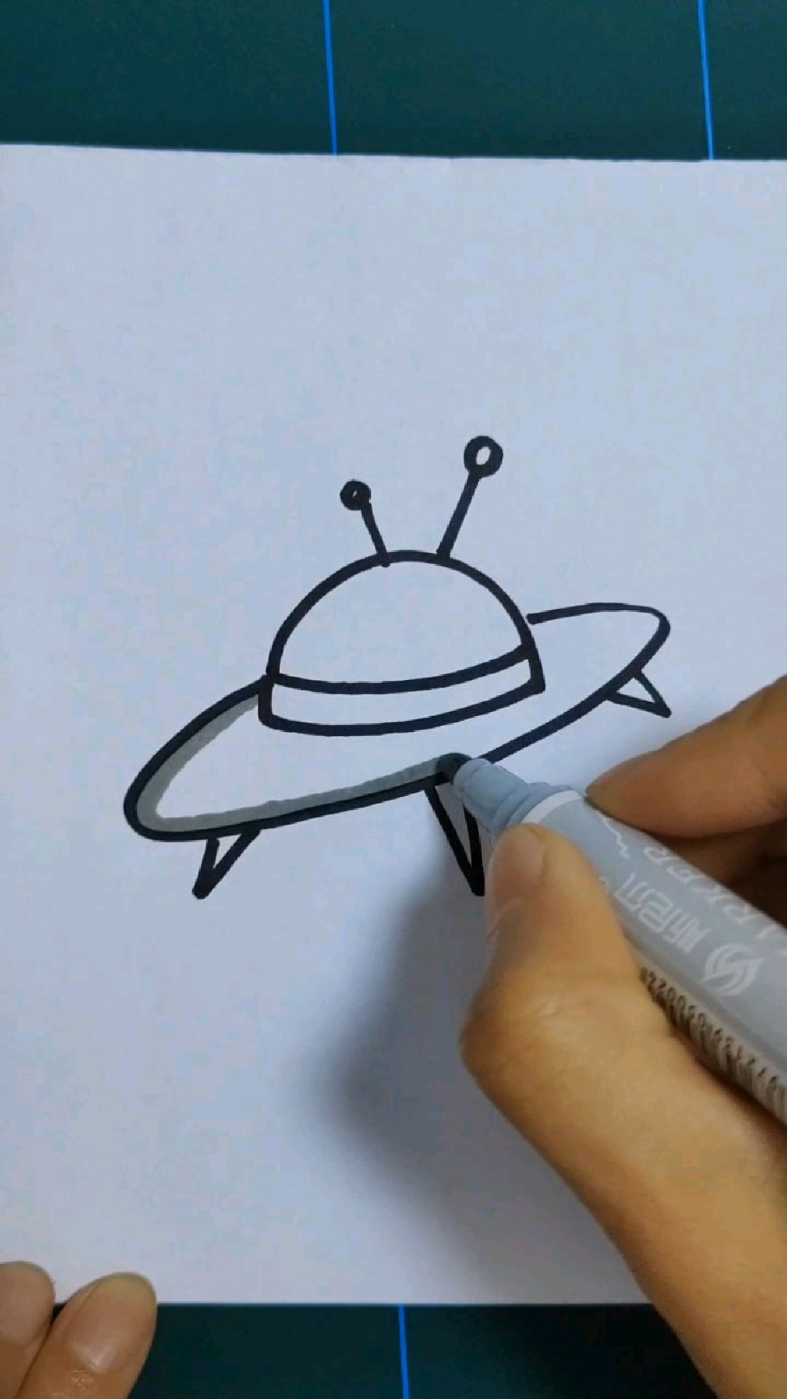 UFO怎么画动漫图片