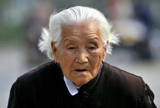 当一个孩子没有了母亲,他就再也不是孩子了
