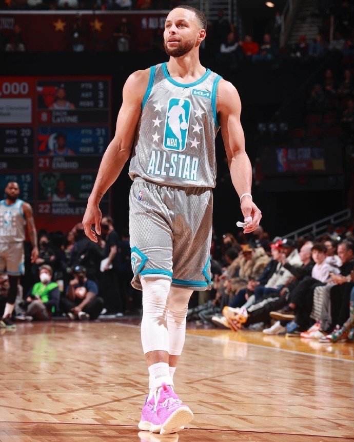 库里荣膺全明星mvp,到底谁才是克利夫兰之子?