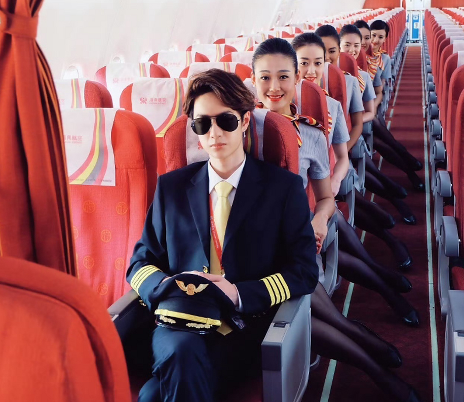 这是哪一趟航班的机长哟 #王一博