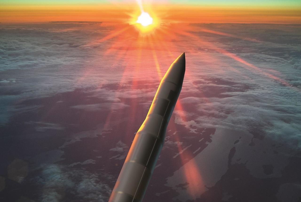 弹道导弹(ballistic missile)是指在火箭发动机推力作用下按预定程序