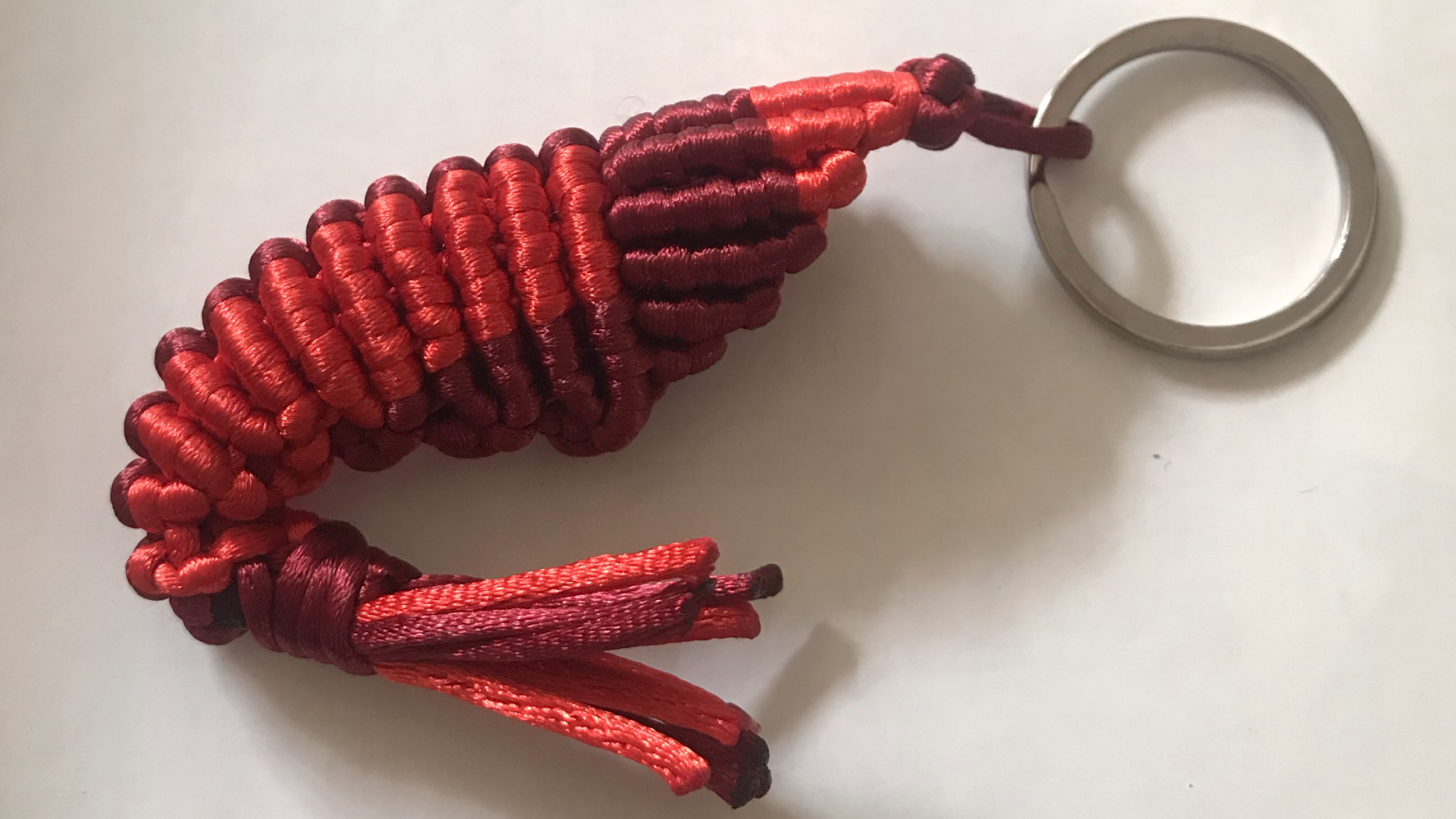 中国结之大虾吊坠的收尾,一起动手编一下吧