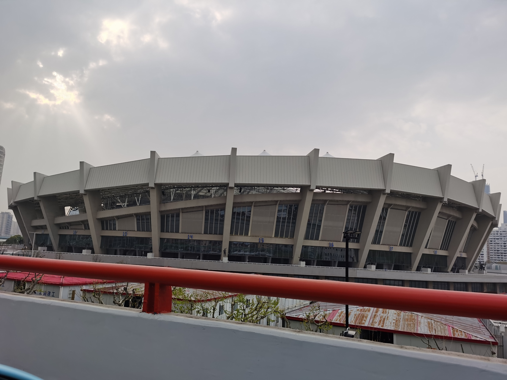 上海八万人体育场