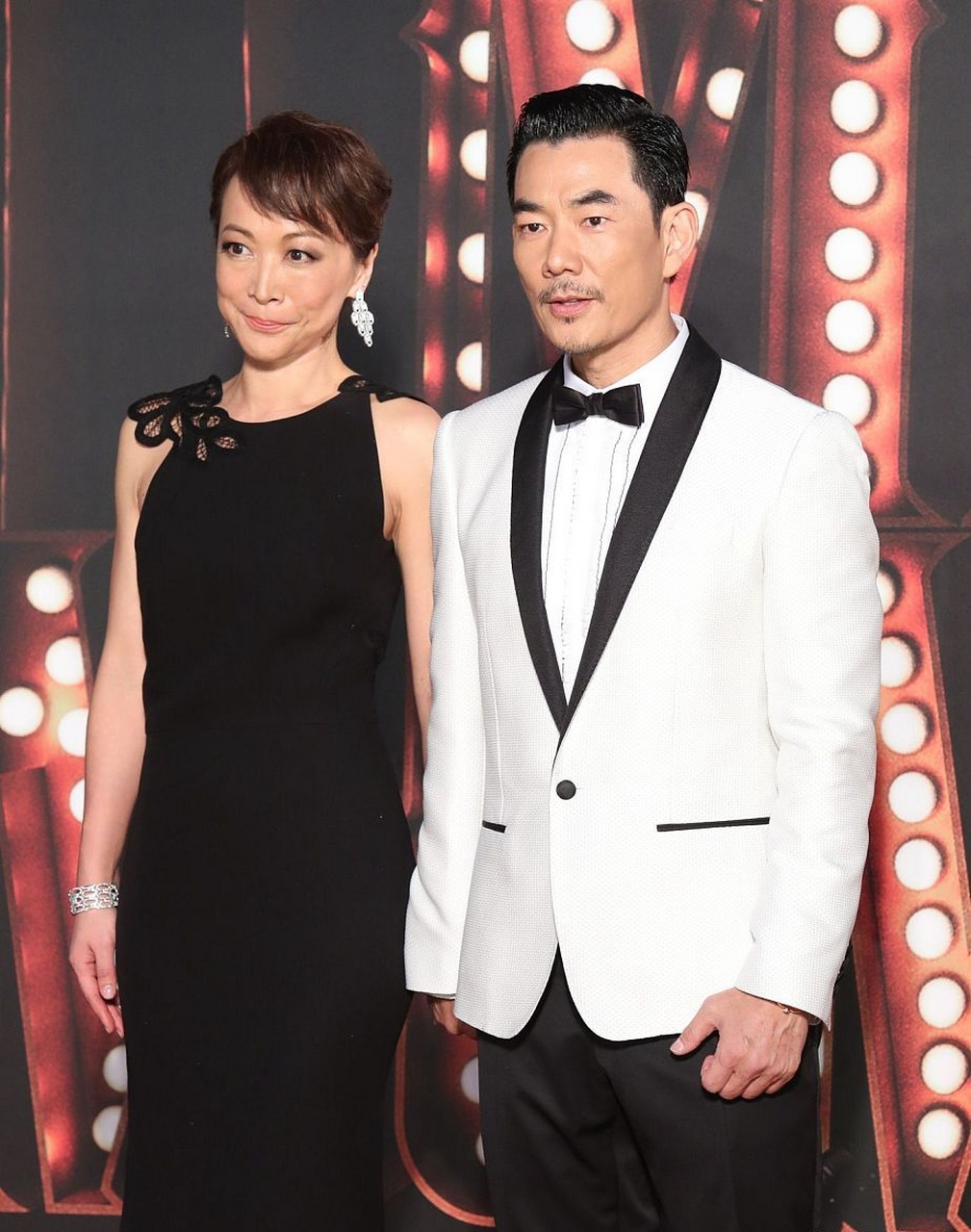 有人说任贤齐妻子陈泽宇配不上他,但是任贤齐依然深爱着妻子,婚后恩爱