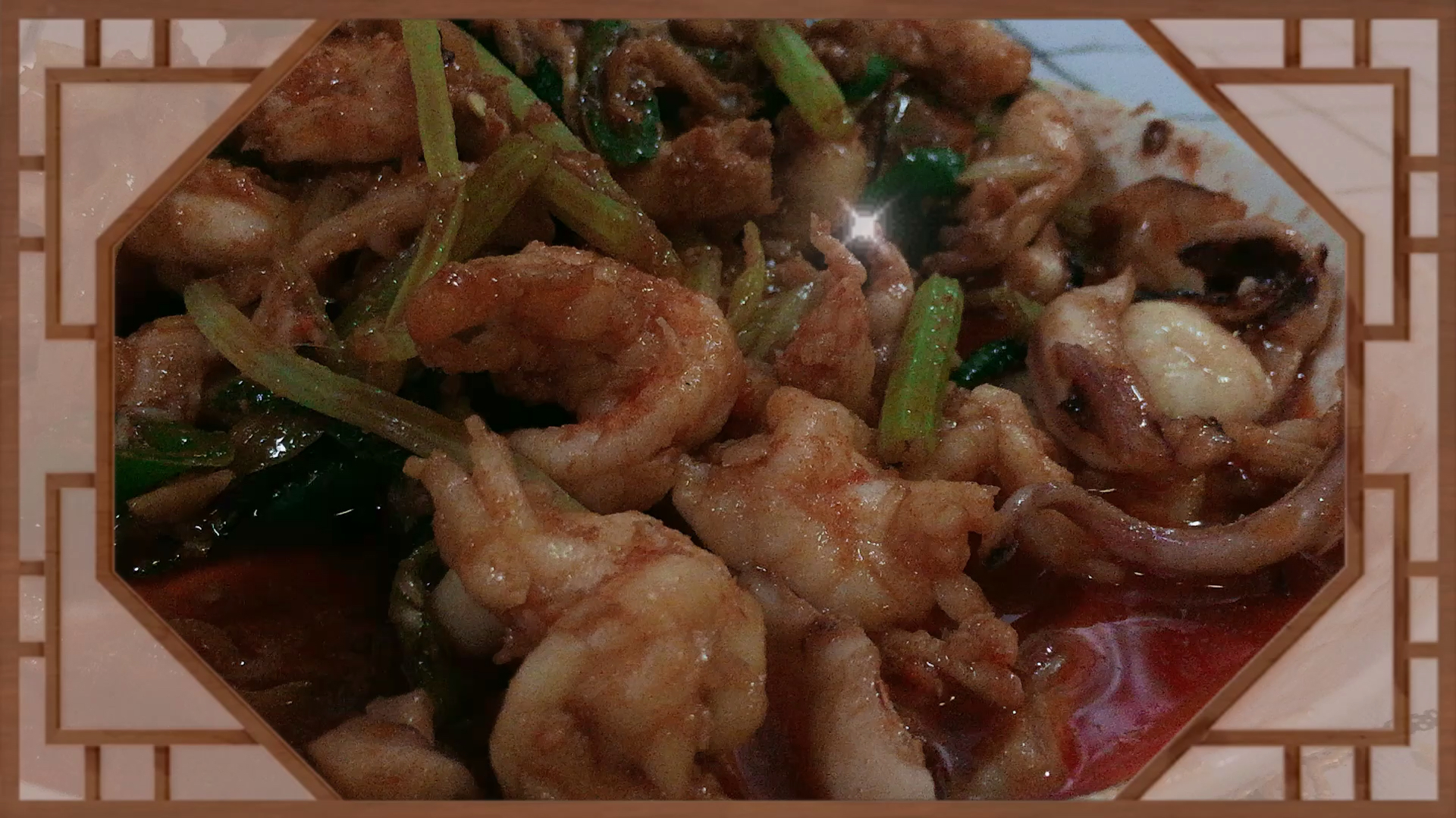 小贪嘴的最爱,爆炒鱿鱼大海虾,专治吃饭不香