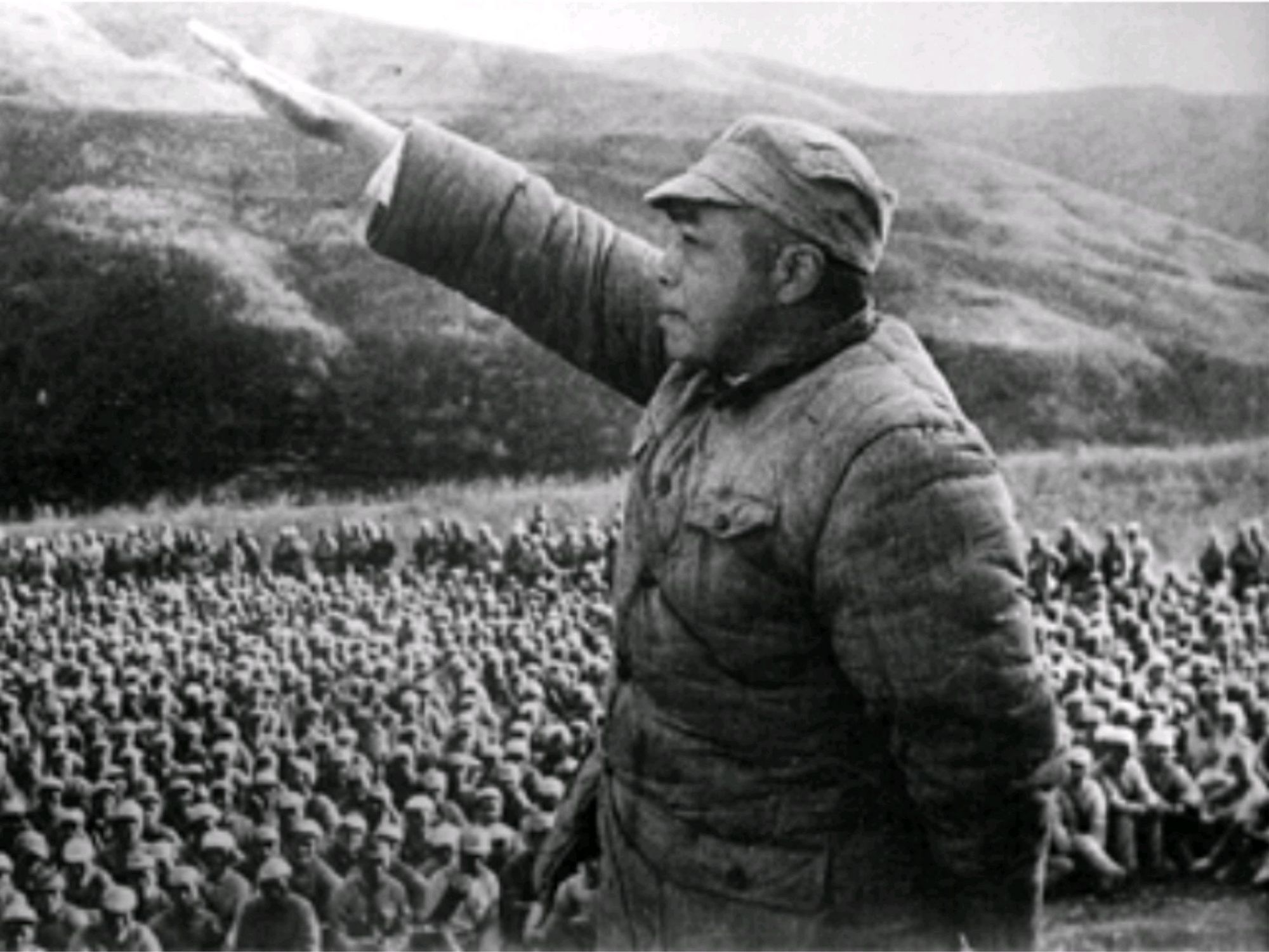 彭总高瞻远瞩,上甘岭战役打出国威军威,促使朝鲜战争最后停战