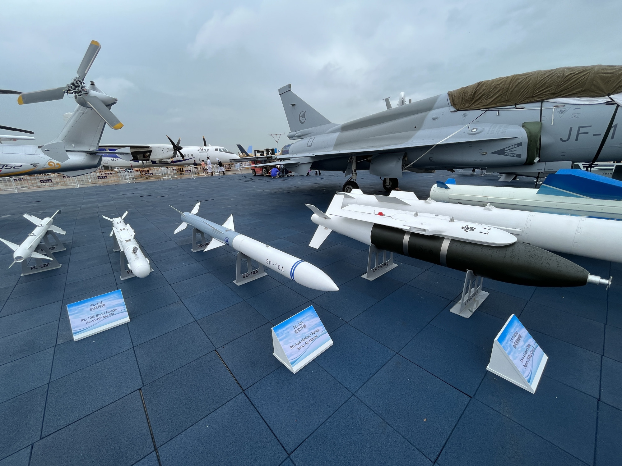 中国战斗机数量2022图片