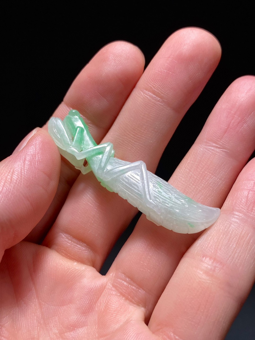 清 老坑冰糯种翡翠 飘绿 螳螂 把件 挂件