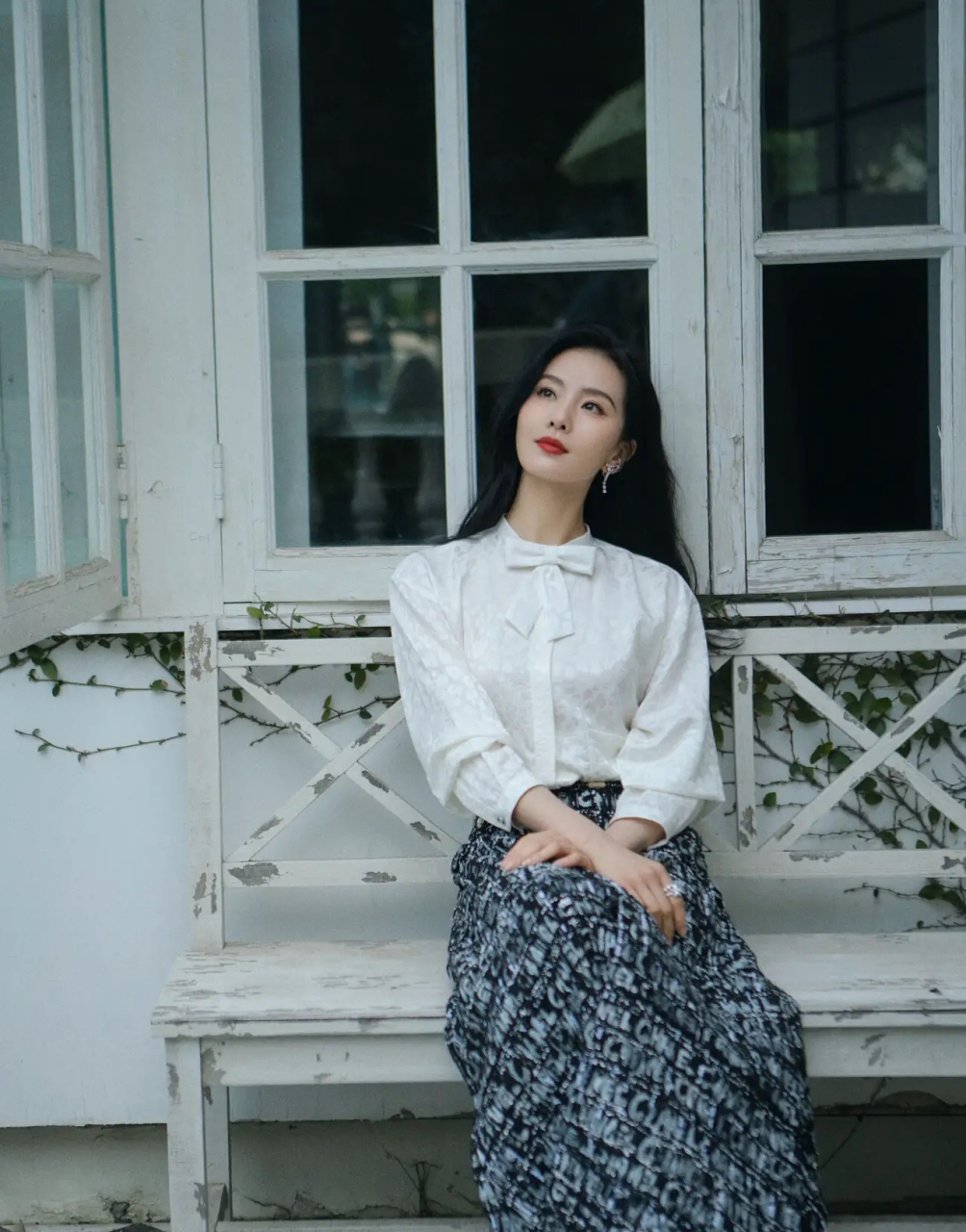 刘诗诗:初见芊芊少女,再见风韵少妇[鲜花][鲜花][鲜花]