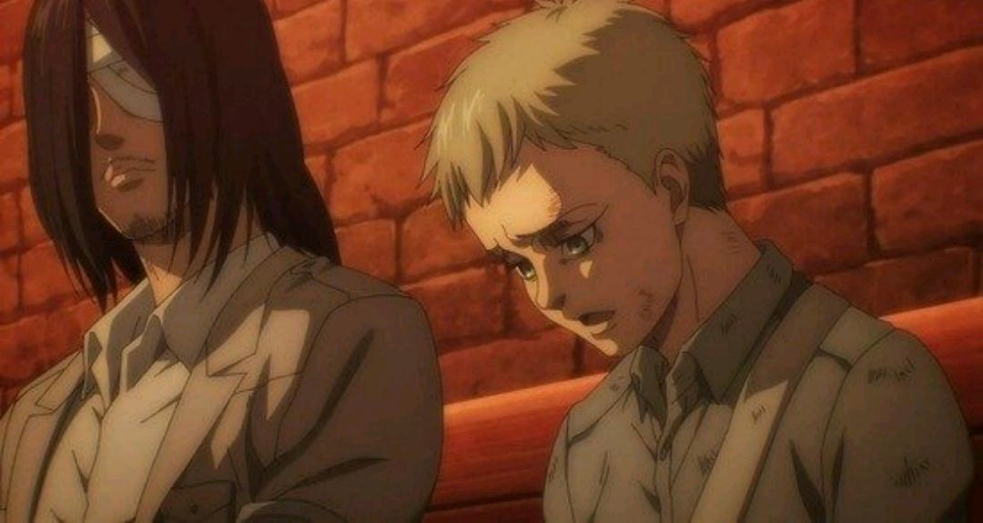 进击的巨人动画更新,莱纳回忆过往,艾伦潜入马莱,以眼还眼!