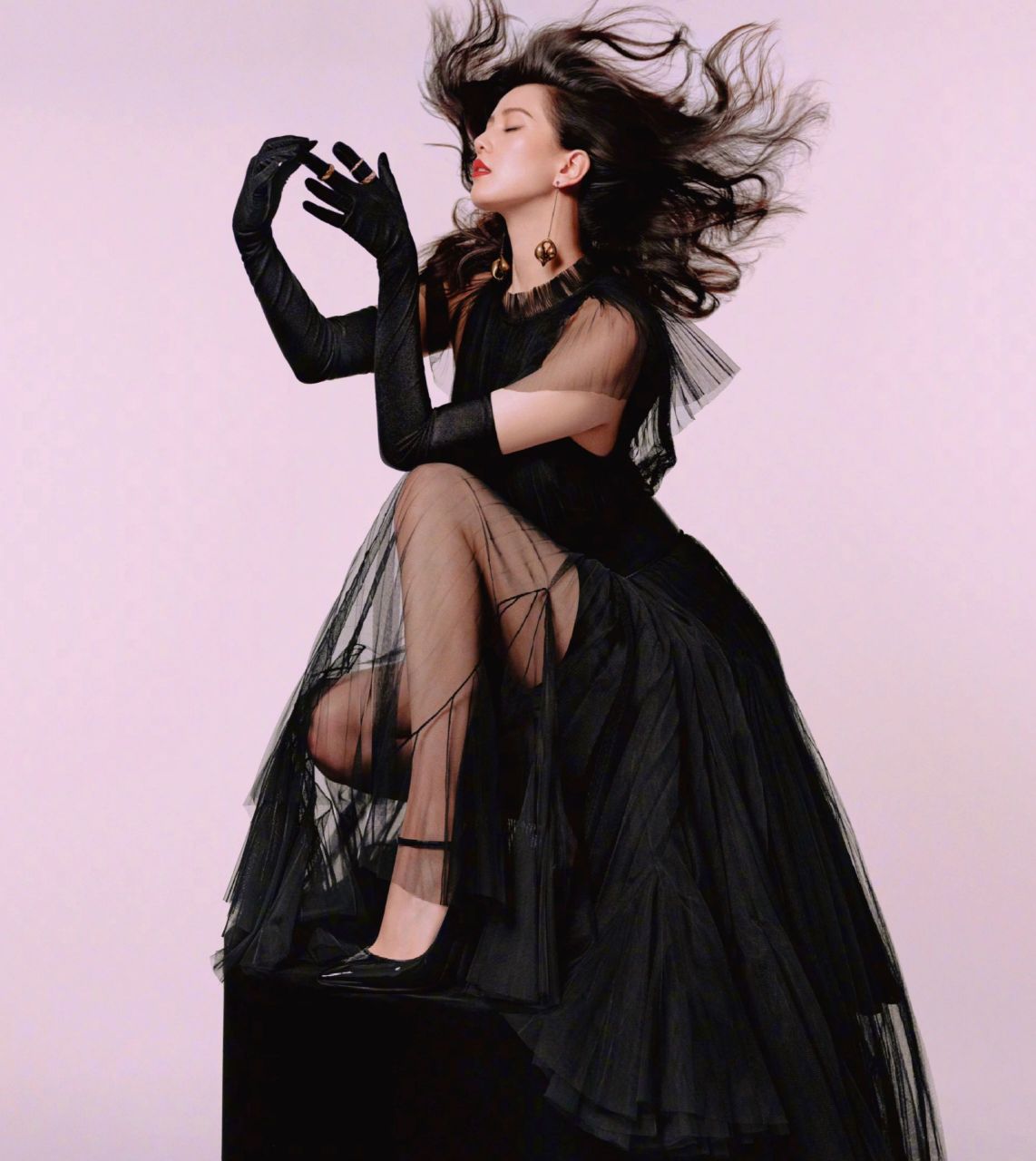 女明星刘诗诗,唯一的一次黑丝袜照片.