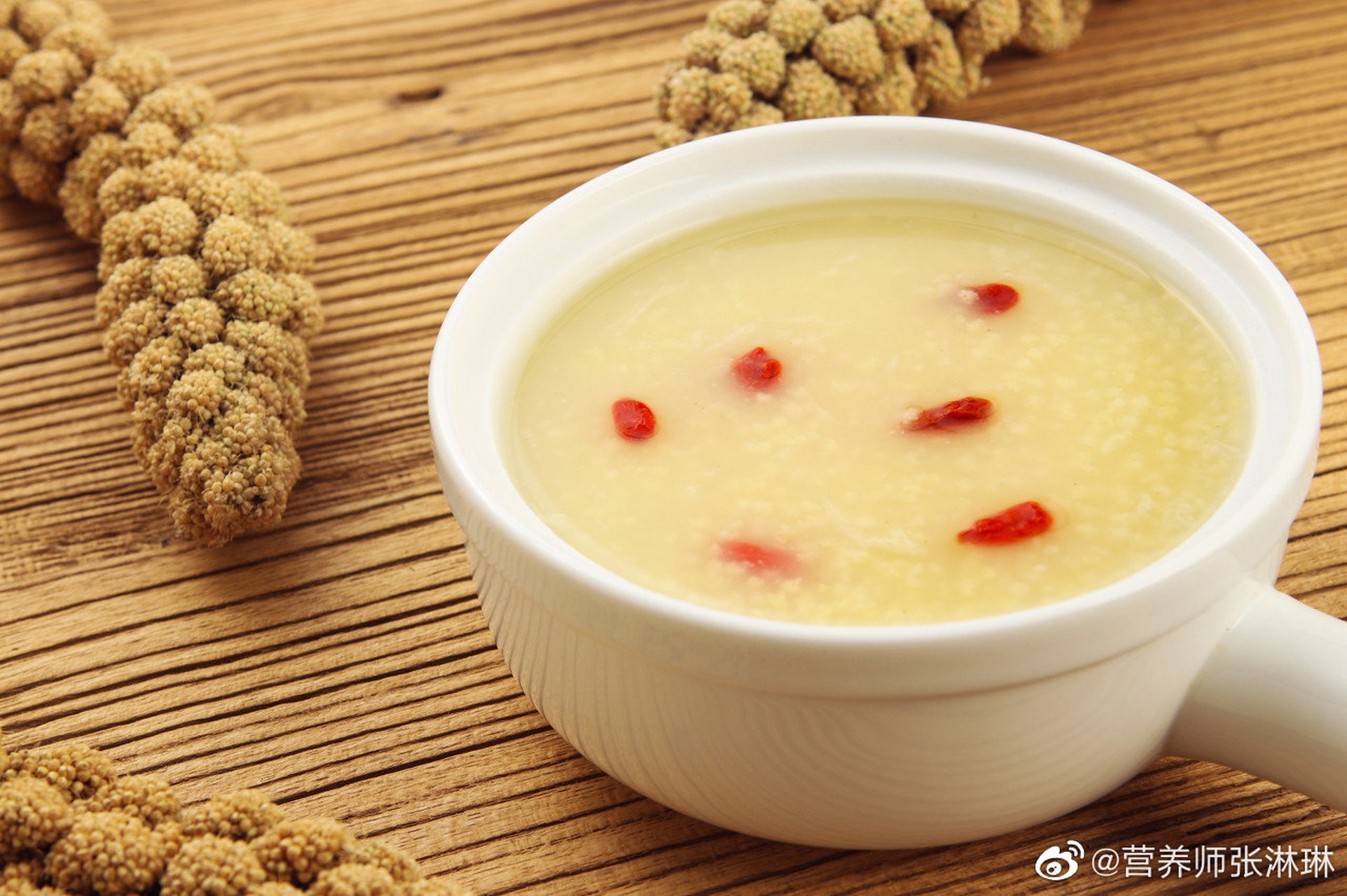 小米粥减肥,这样吃瘦身又健康 生活中有时候我们很多人不愿意吃