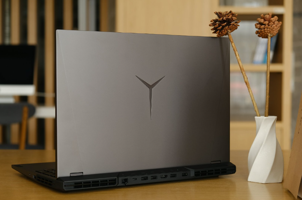 「笔记本测评」联想拯救者 r9000p 2021:逆袭游戏之选!