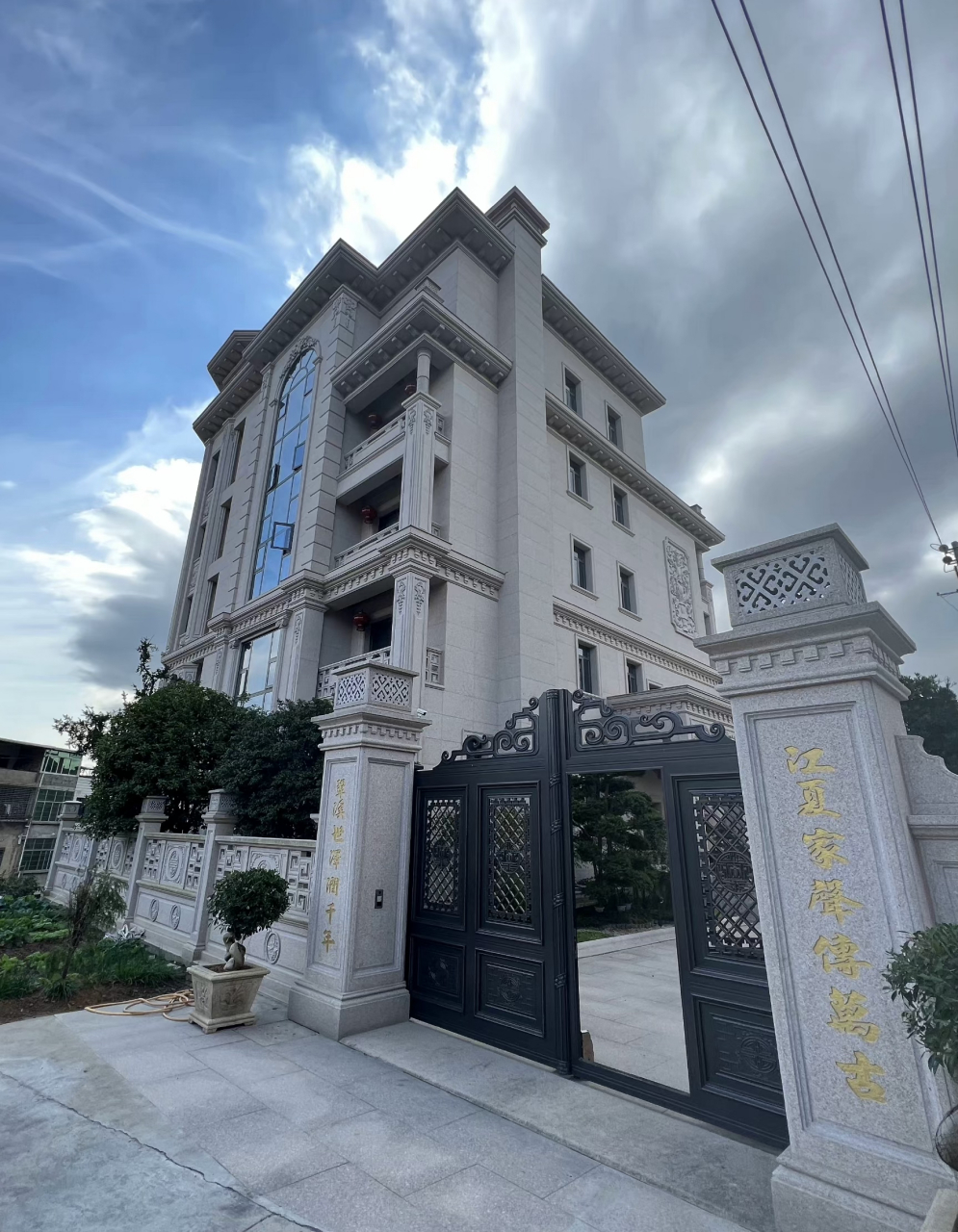 福建莆田农村的别墅,主人应该是挣着钱了