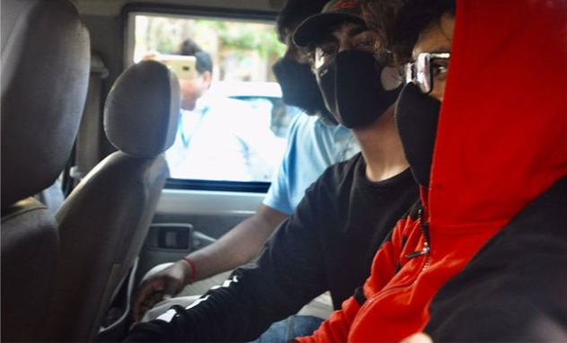 印度巨星沙鲁克汗23岁儿子涉毒被捕 法官拒保释申请继续还押