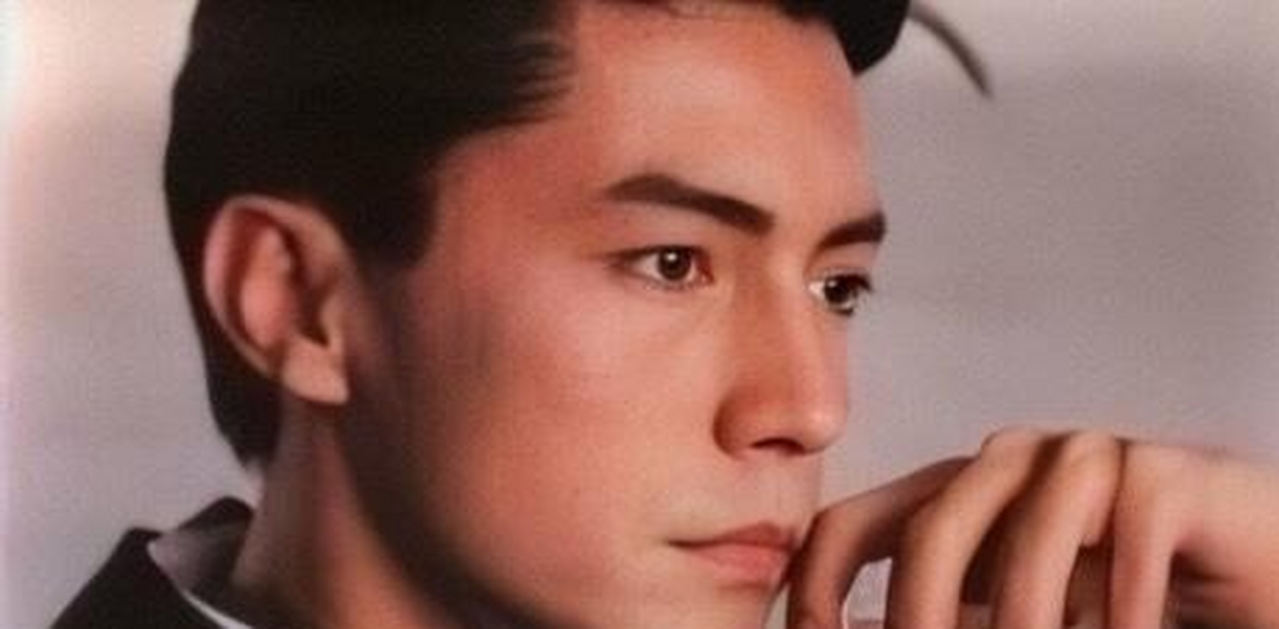 亚洲第一美男"尊龙:迷倒林青霞,却无妻无子,71岁仍孑然一身