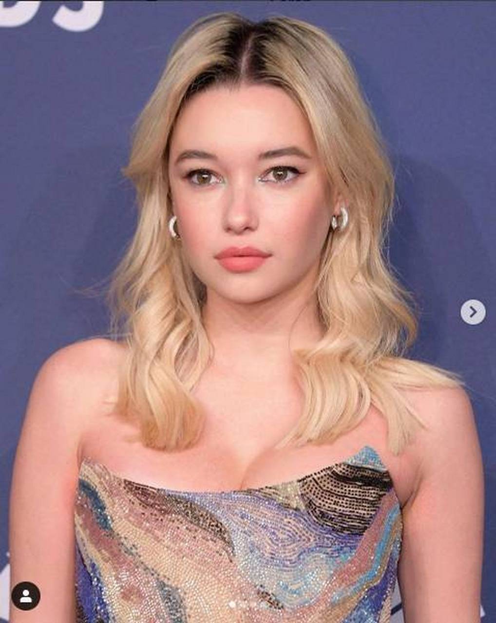 莎拉·斯奈德是美国的知名网红,虽然身高仅有165公分,但是身材比例