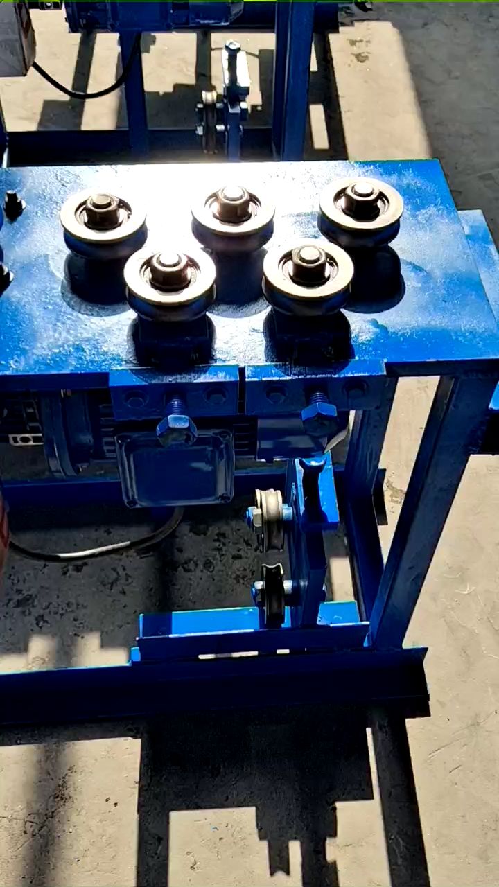 锴盛铜包钢圆钢专用调直机