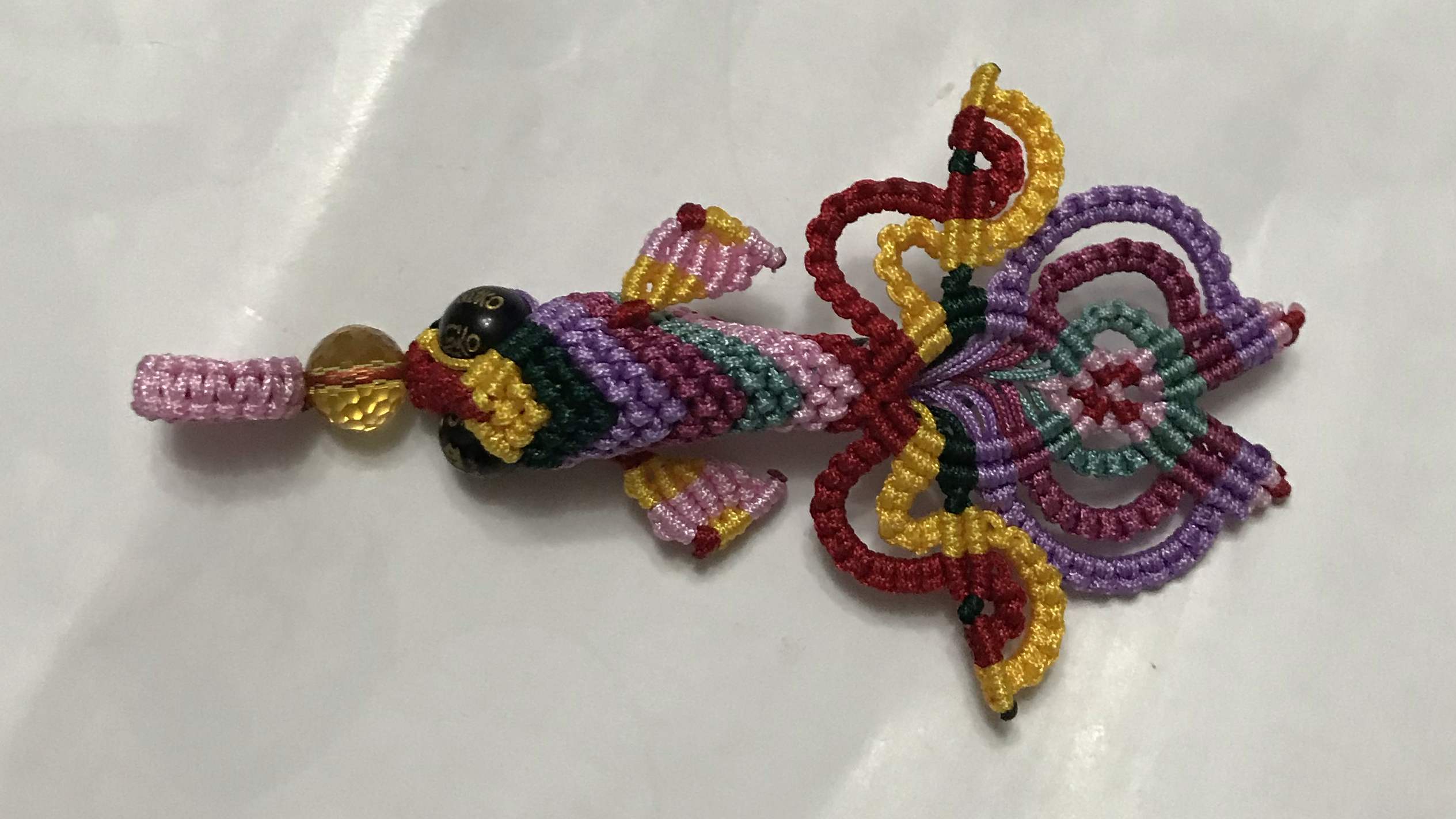 中国结之七彩小金鱼教程五,好看的挂件自己编,好玩解压