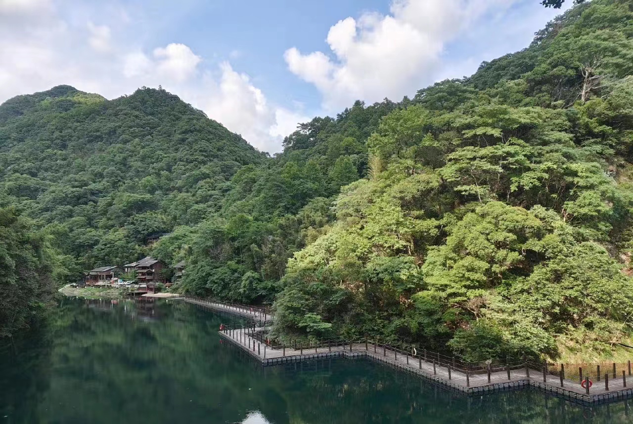 安徽的天然氧吧——牯牛降,青山綠水讓人忘卻煩惱,留下美好瞬間