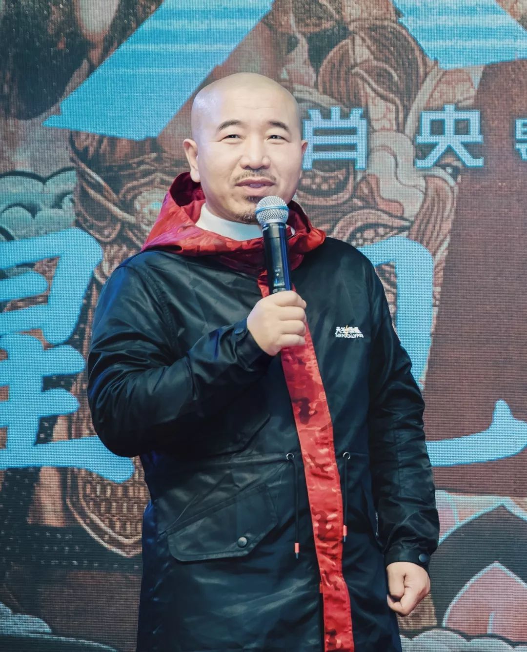 王小利:与相伴7年的发妻离婚后,转身娶小11岁李琳,终获幸福