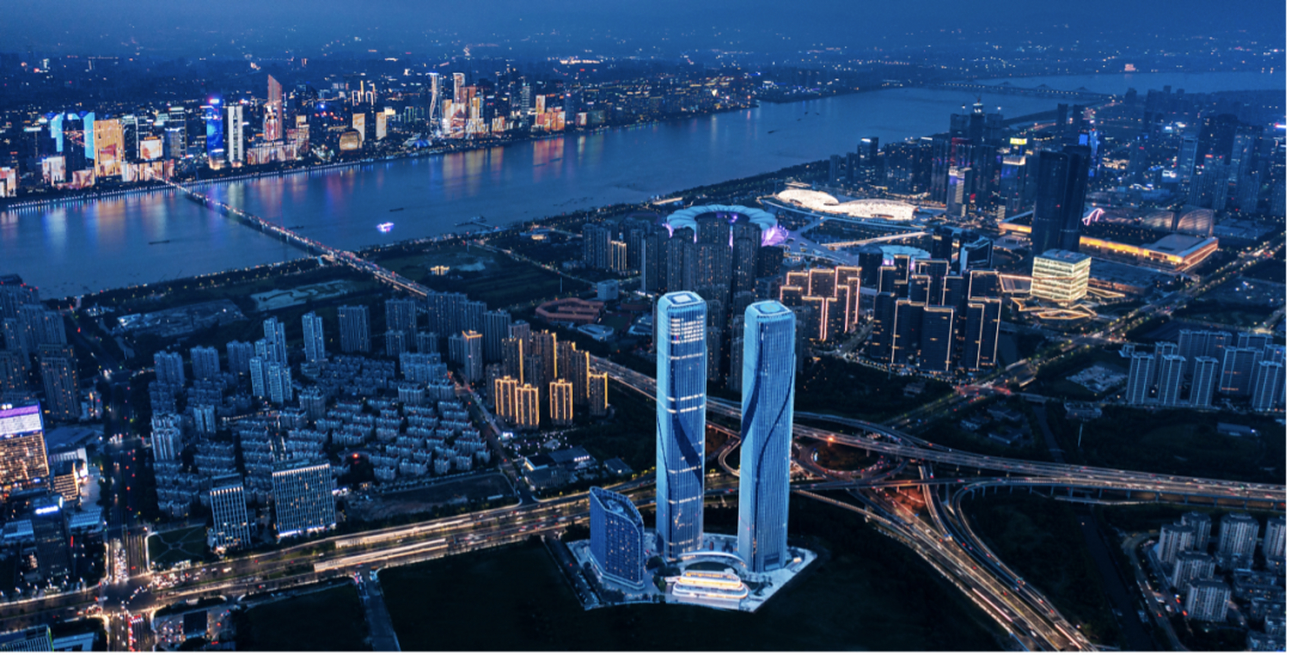 杭州滨江第一高楼,世茂智慧之门110-2000方户型,给大家提供了更多