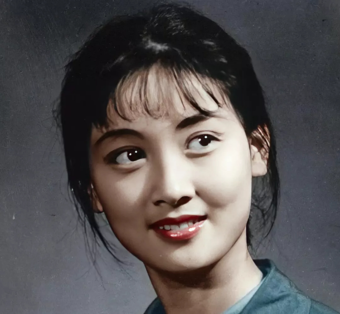 年轻时的张国立老婆邓婕,简直就是一道白月光