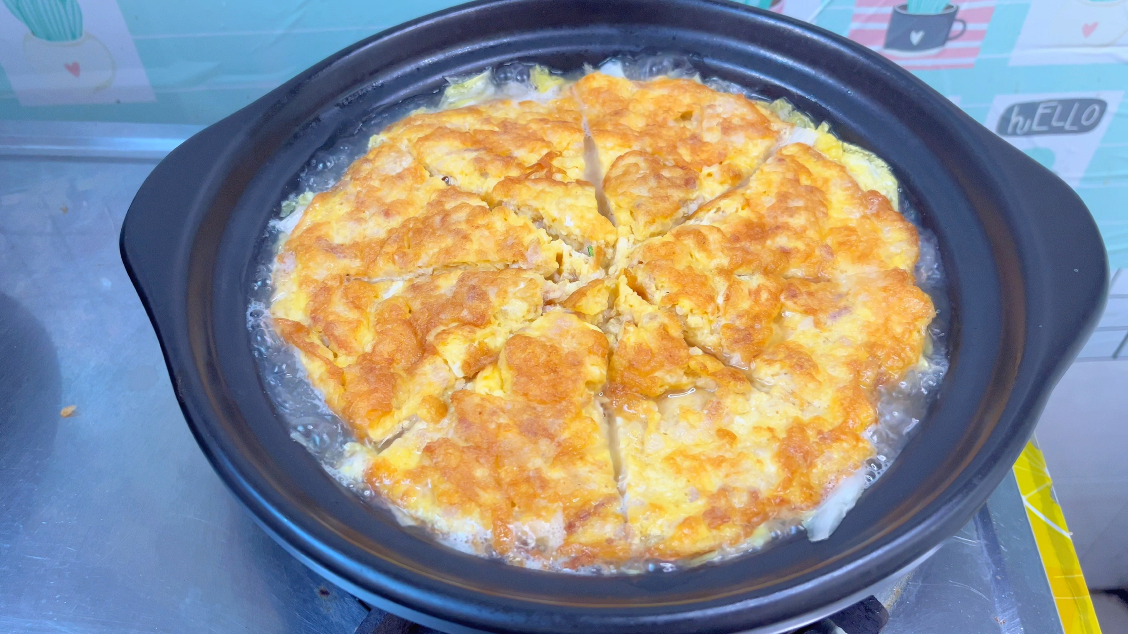 家里有小孩,这道“蛋角白菜粉丝煲”一定要试试,清淡美味不油腻