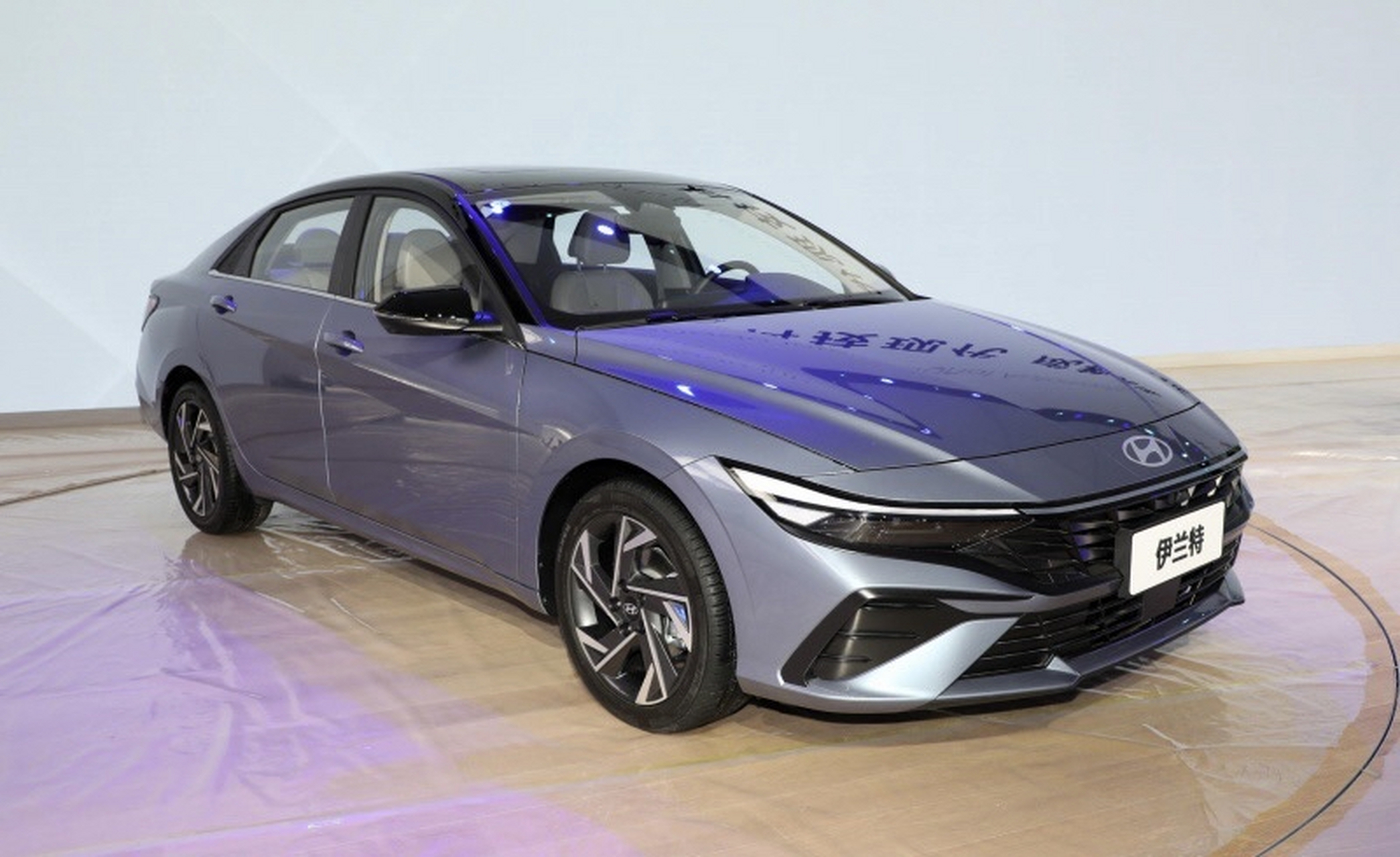 98万元起! 北京现代新款伊兰特成都车展正式上市,售价区间9.98-13.